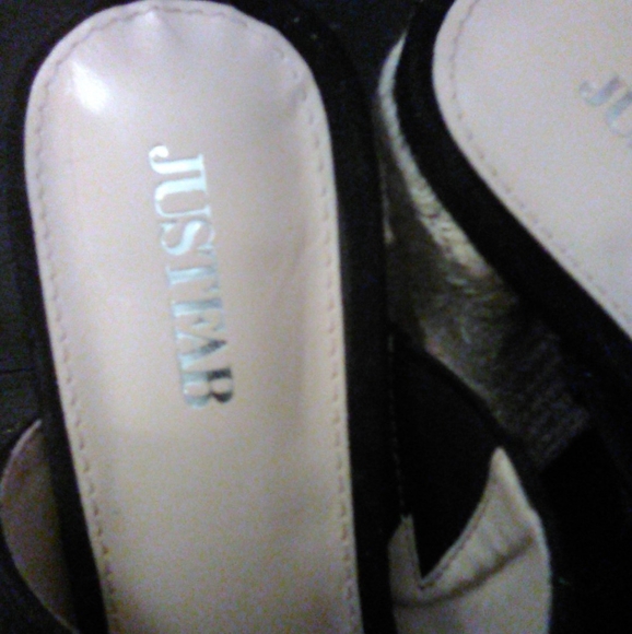 JUST FAB "SAY MY NAME" SLIP ON HEELS - Picture 5 of 9